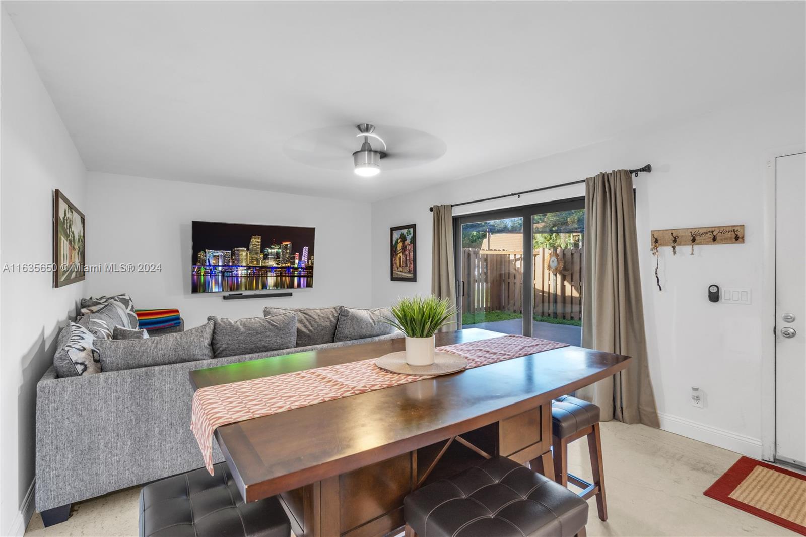 2601 Garden Ct