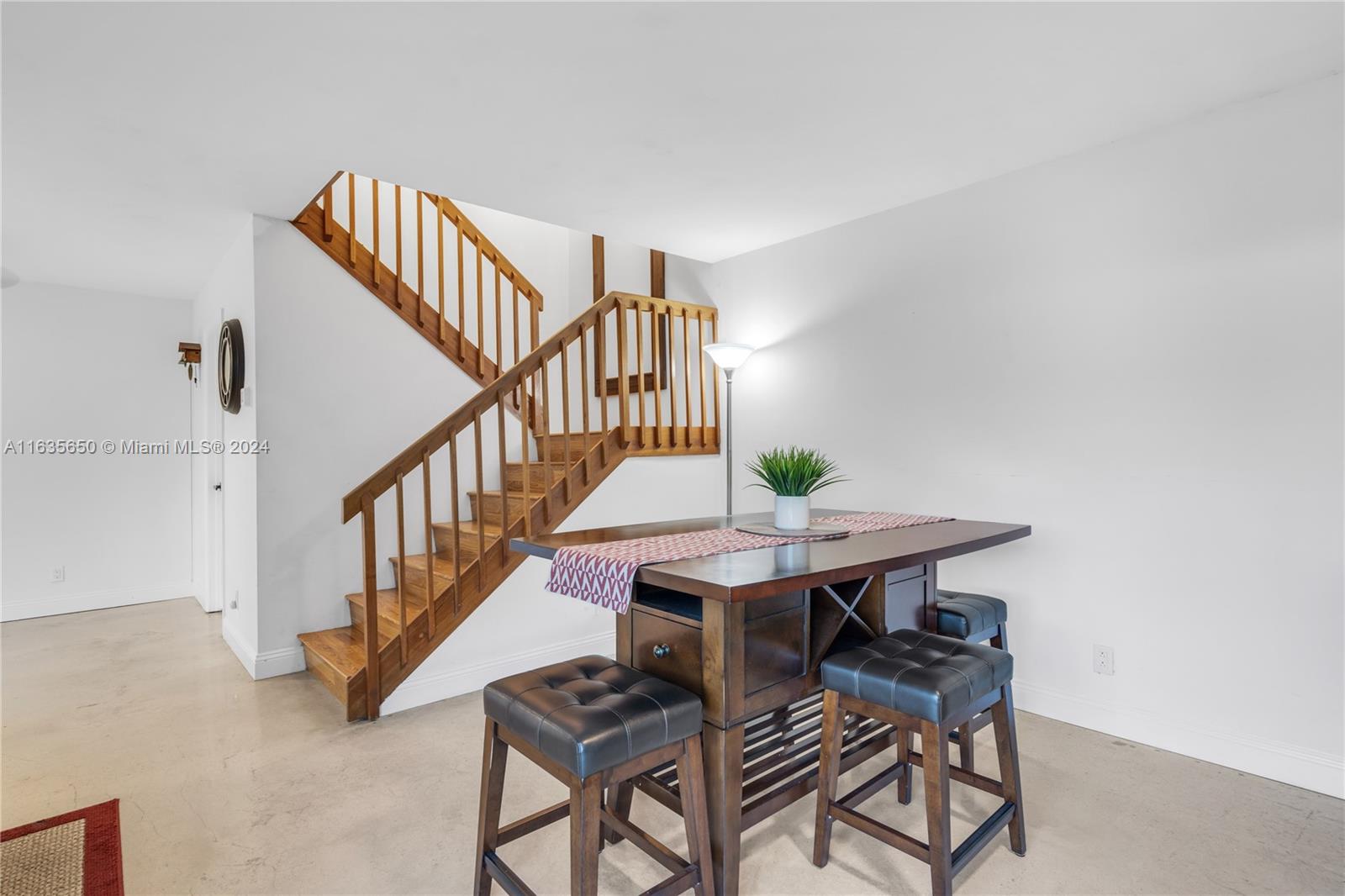 2601 Garden Ct
