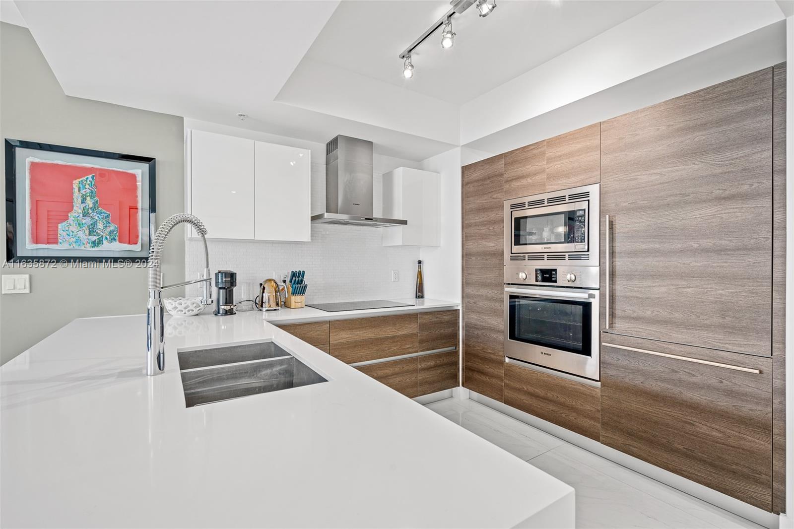 301 Altara Ave # 802