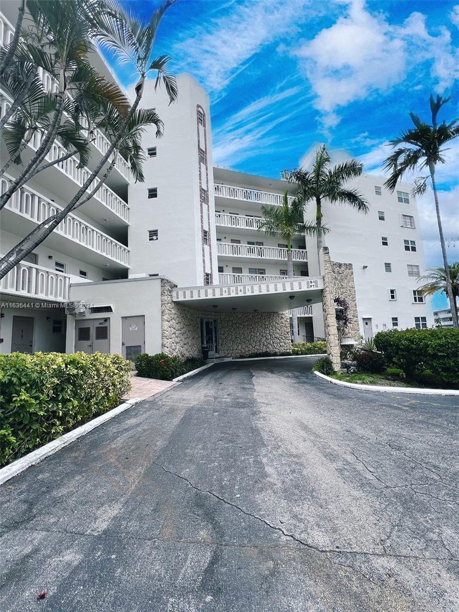 3181 S Ocean Dr # 408