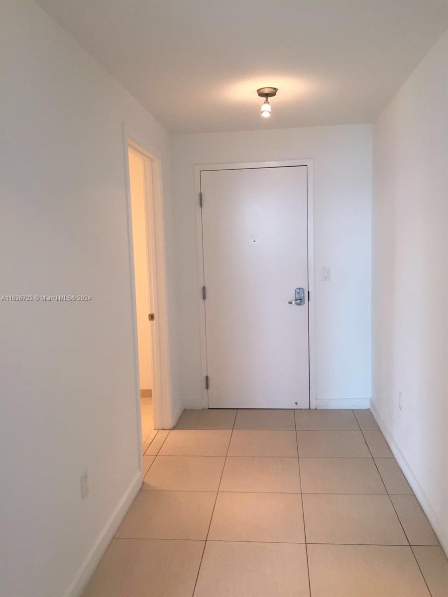 3301 NE 1st Ave # H0906
