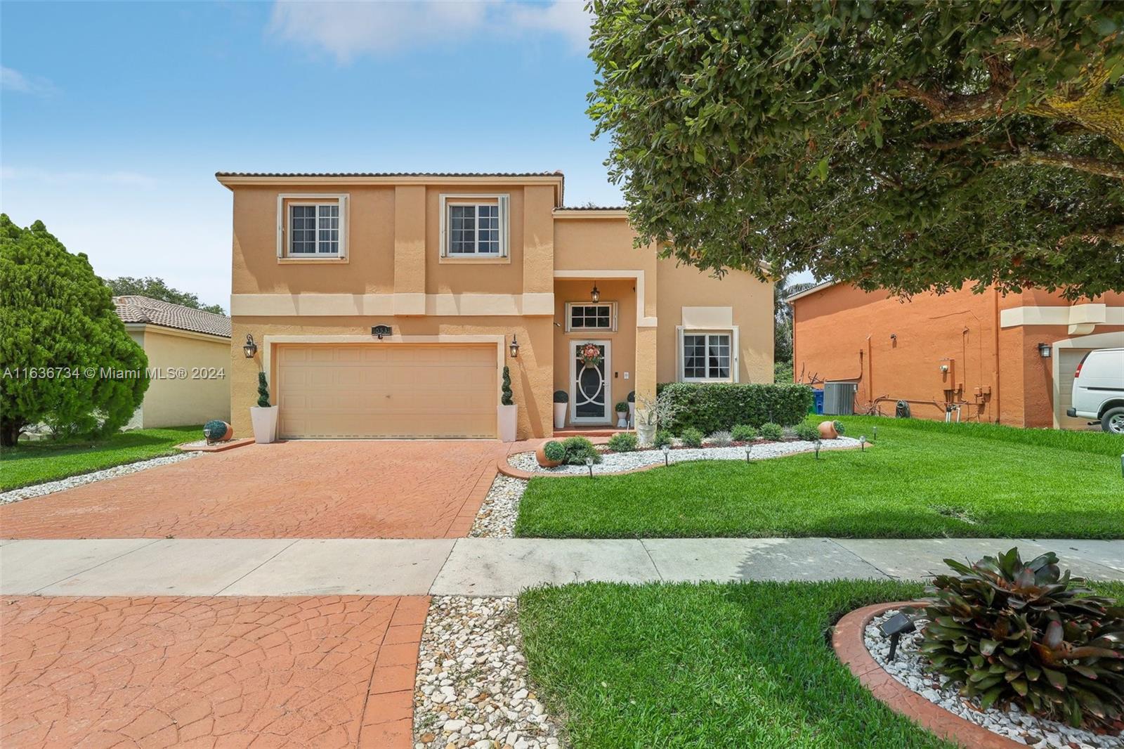 10531 SW 24th Ct