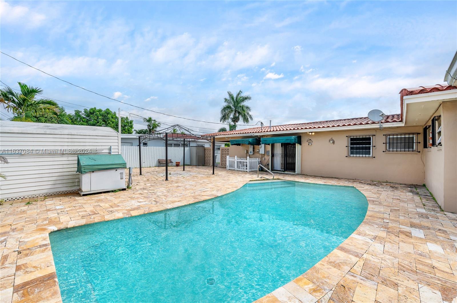 650 W 65th Dr