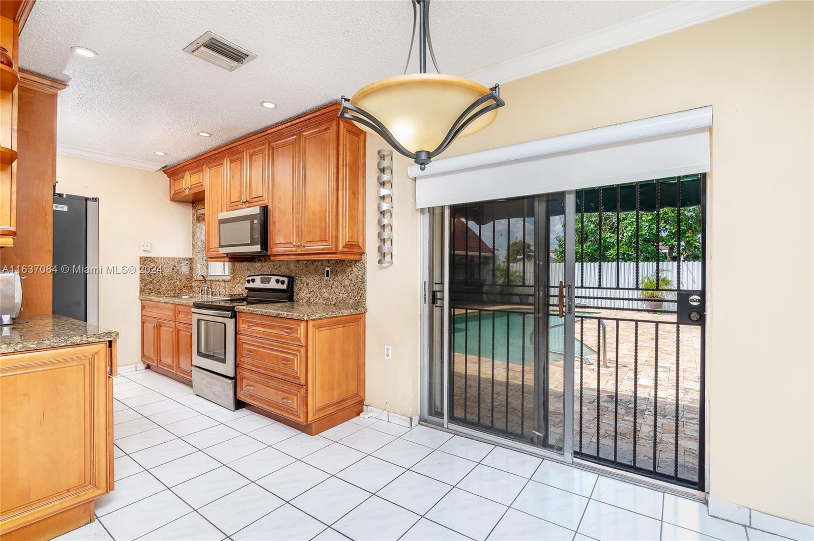 650 W 65th Dr