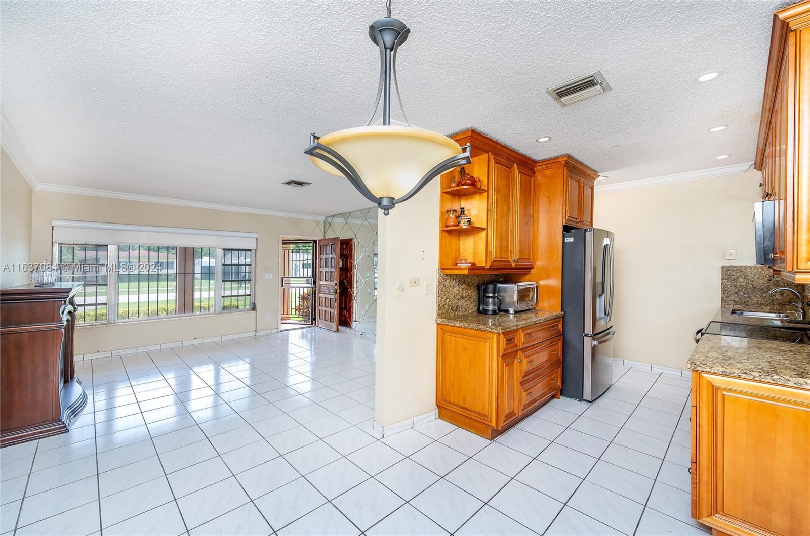 650 W 65th Dr