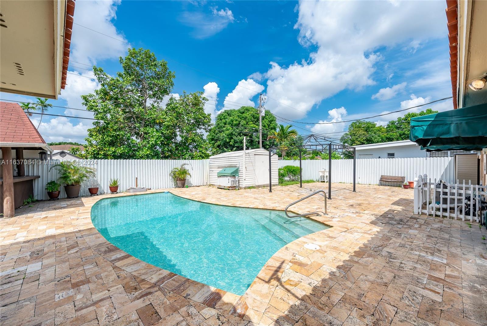 650 W 65th Dr