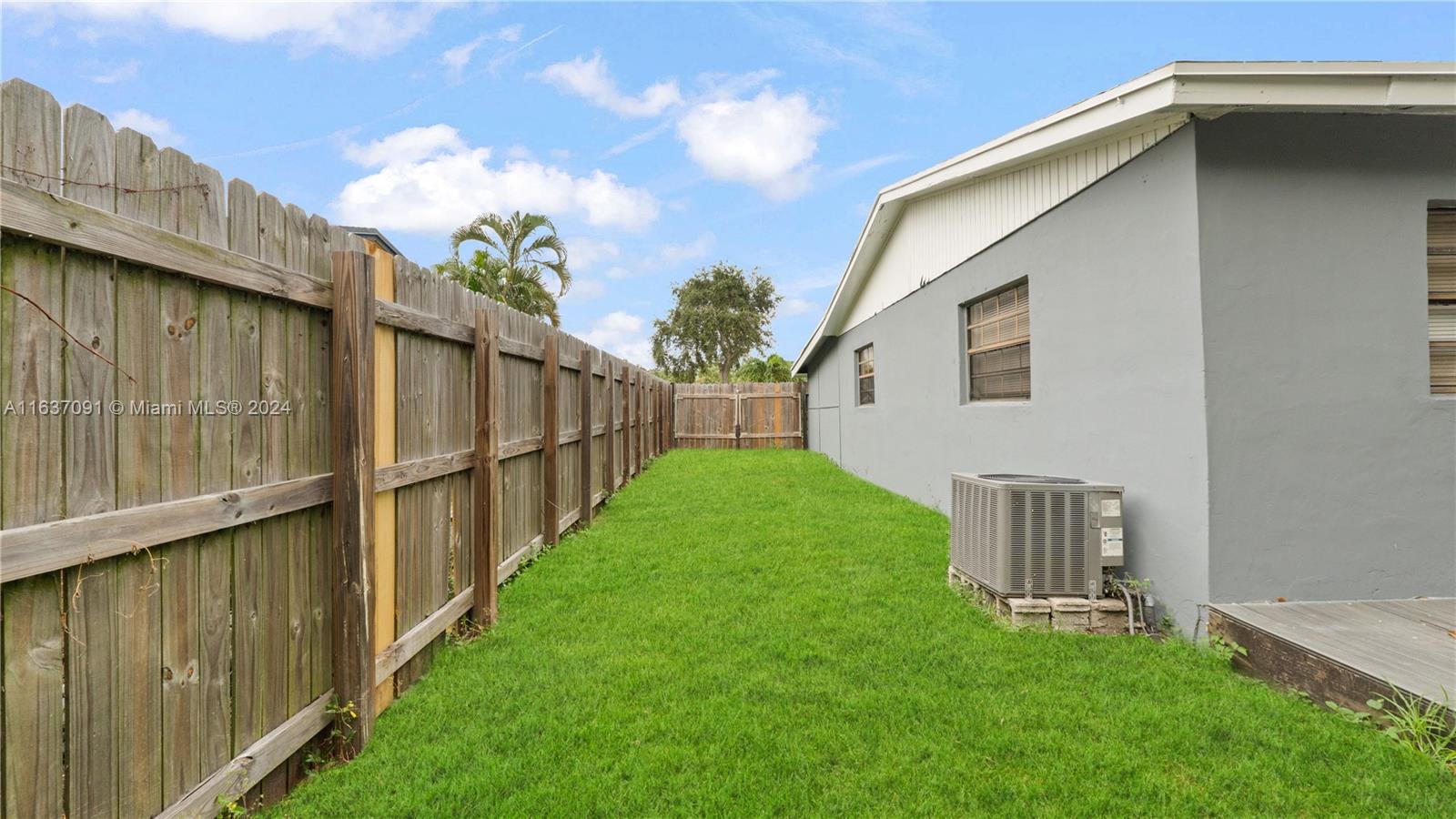 601 NW 1st Way