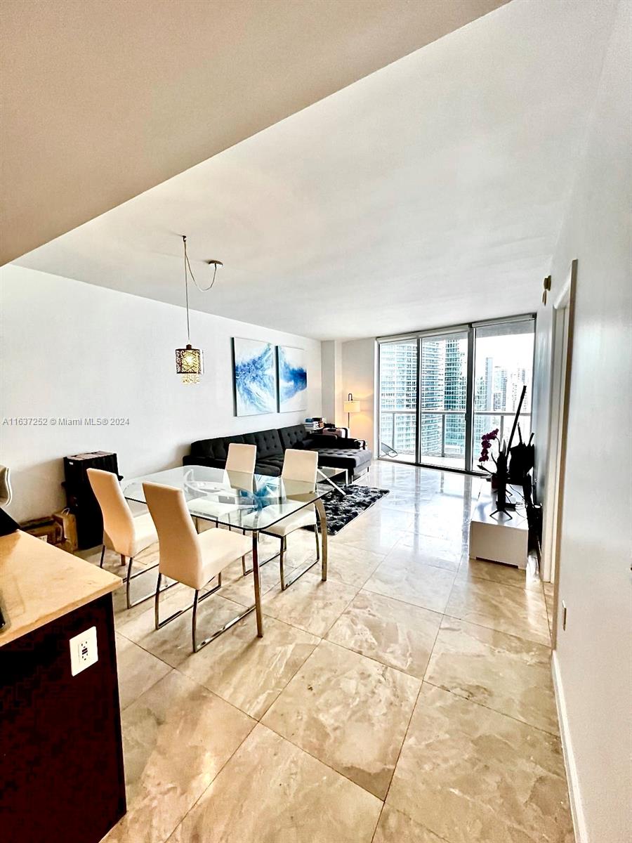 475 Brickell Ave # 3512