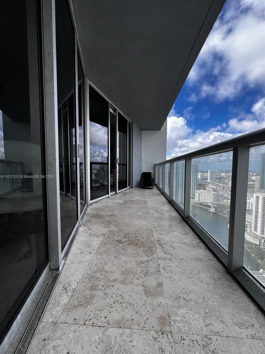 475 Brickell Ave # 3512