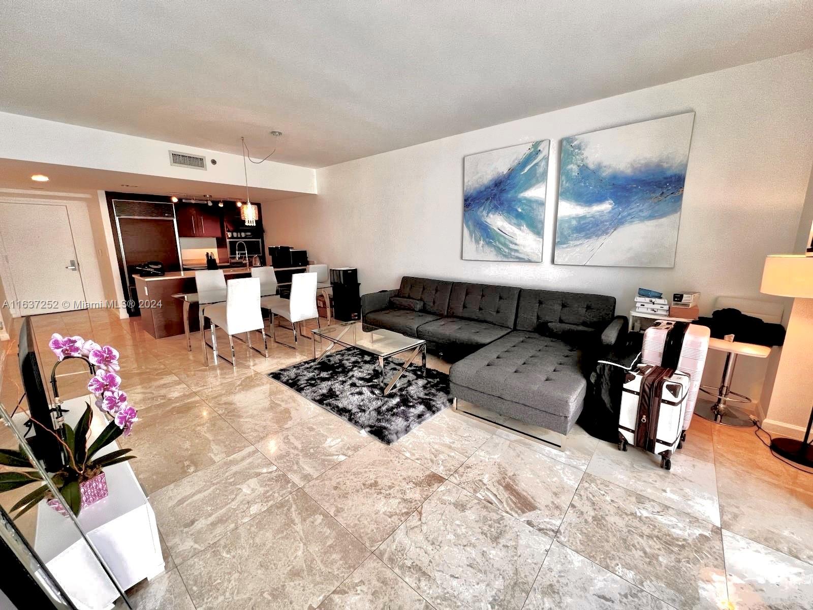 475 Brickell Ave # 3512