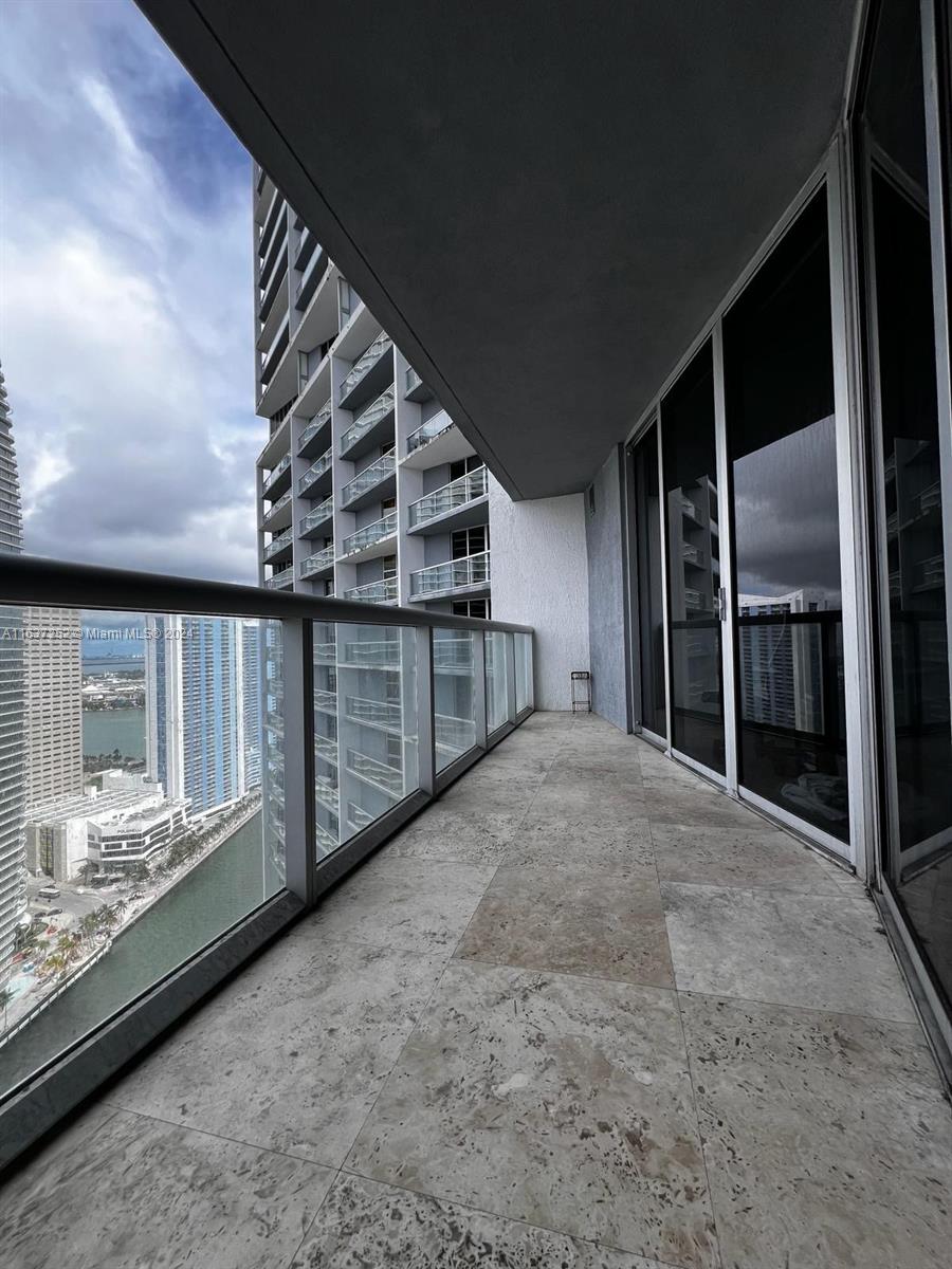 475 Brickell Ave # 3512