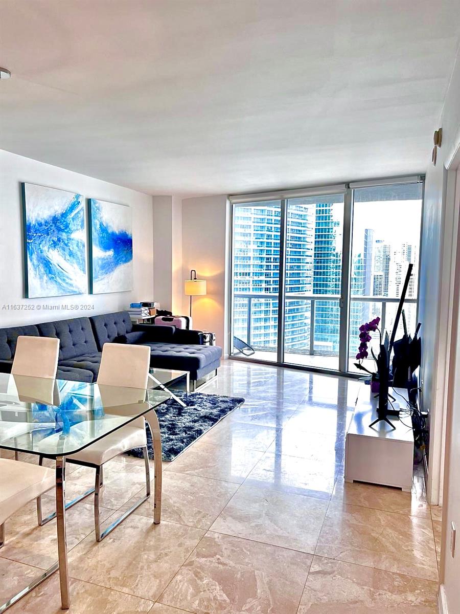 475 Brickell Ave # 3512