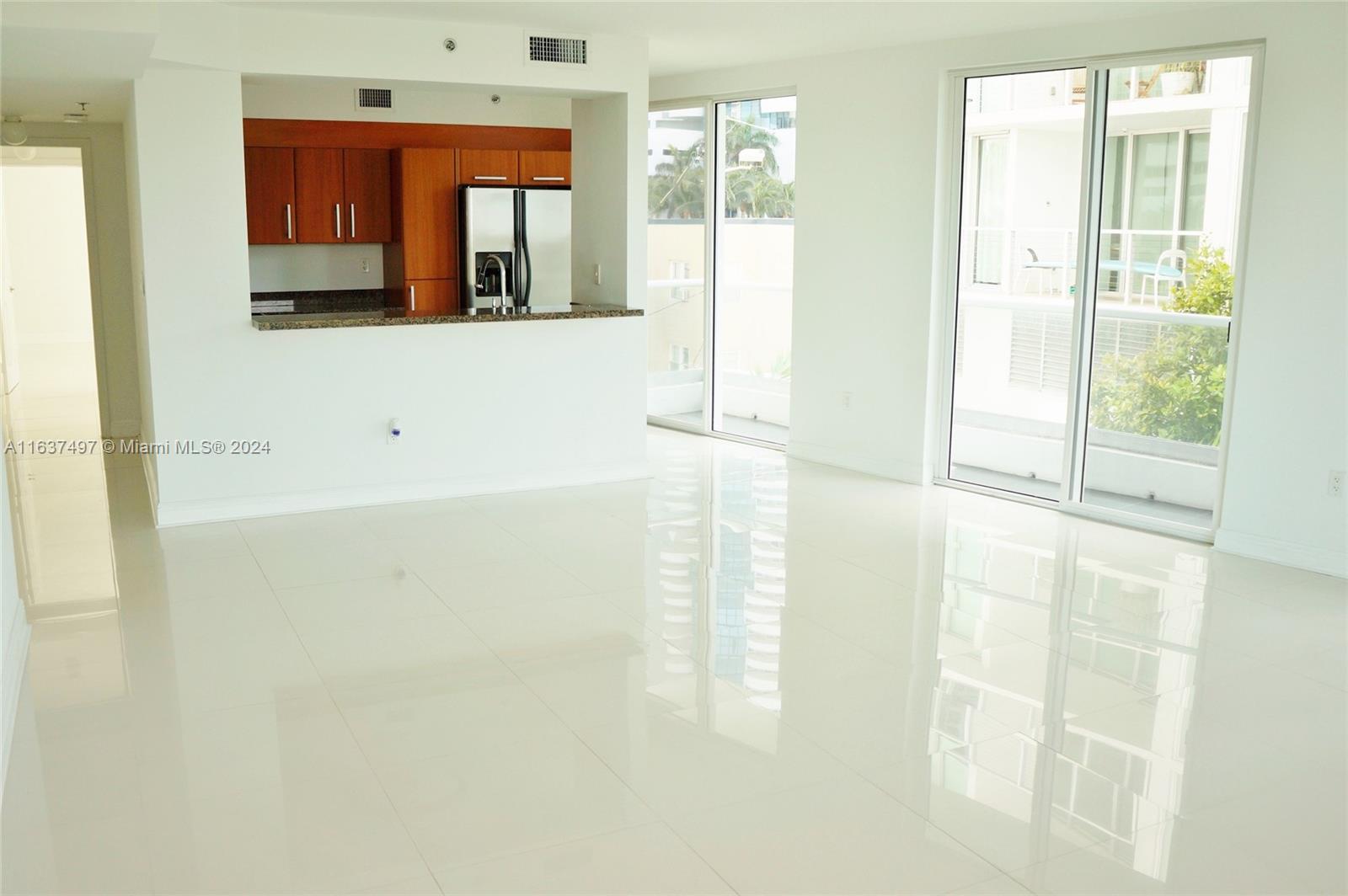 6362 Collins Ave # 514