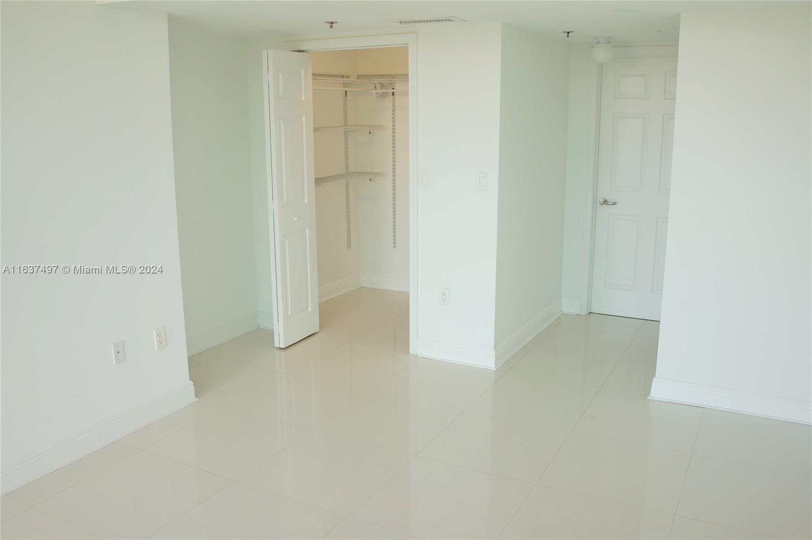 6362 Collins Ave # 514