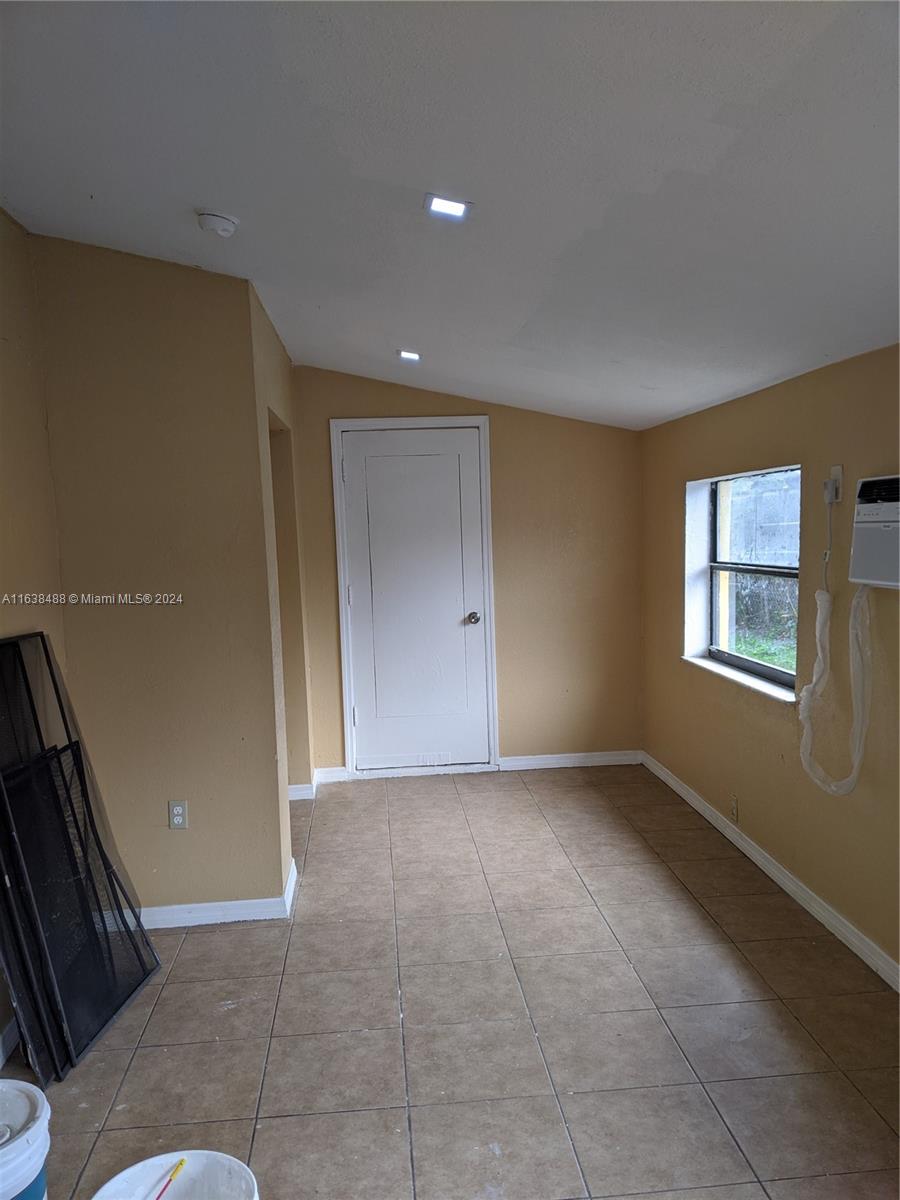 3380 NW 8th Pl