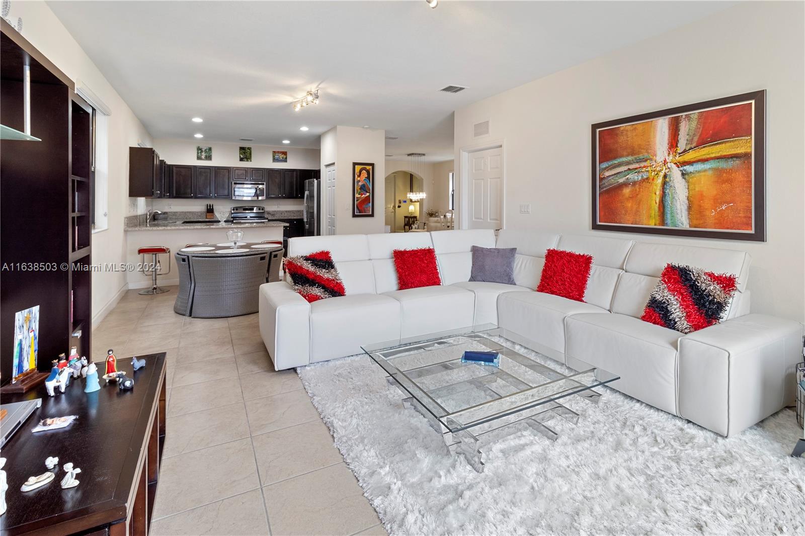 692 SE 35th Ave