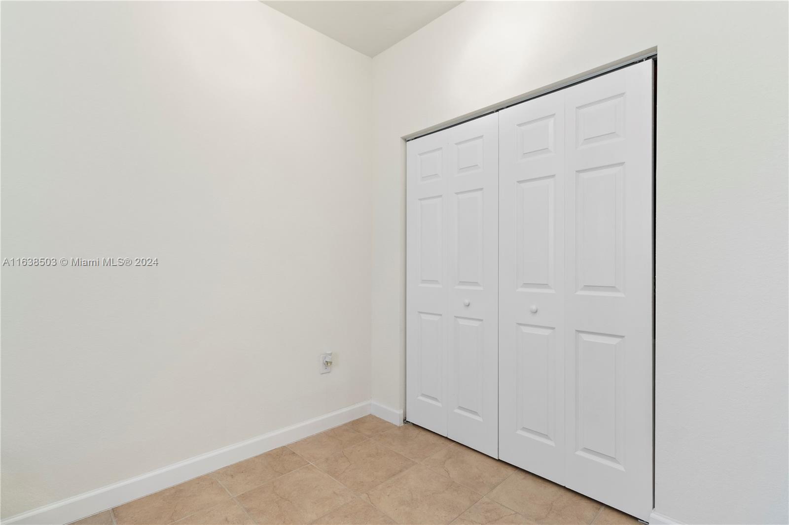 692 SE 35th Ave