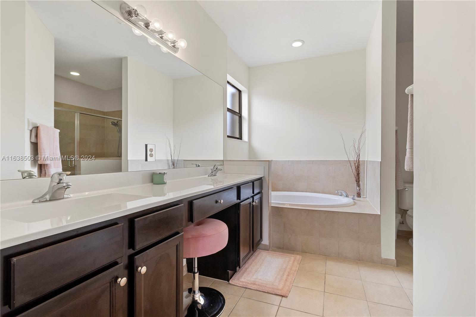 692 SE 35th Ave