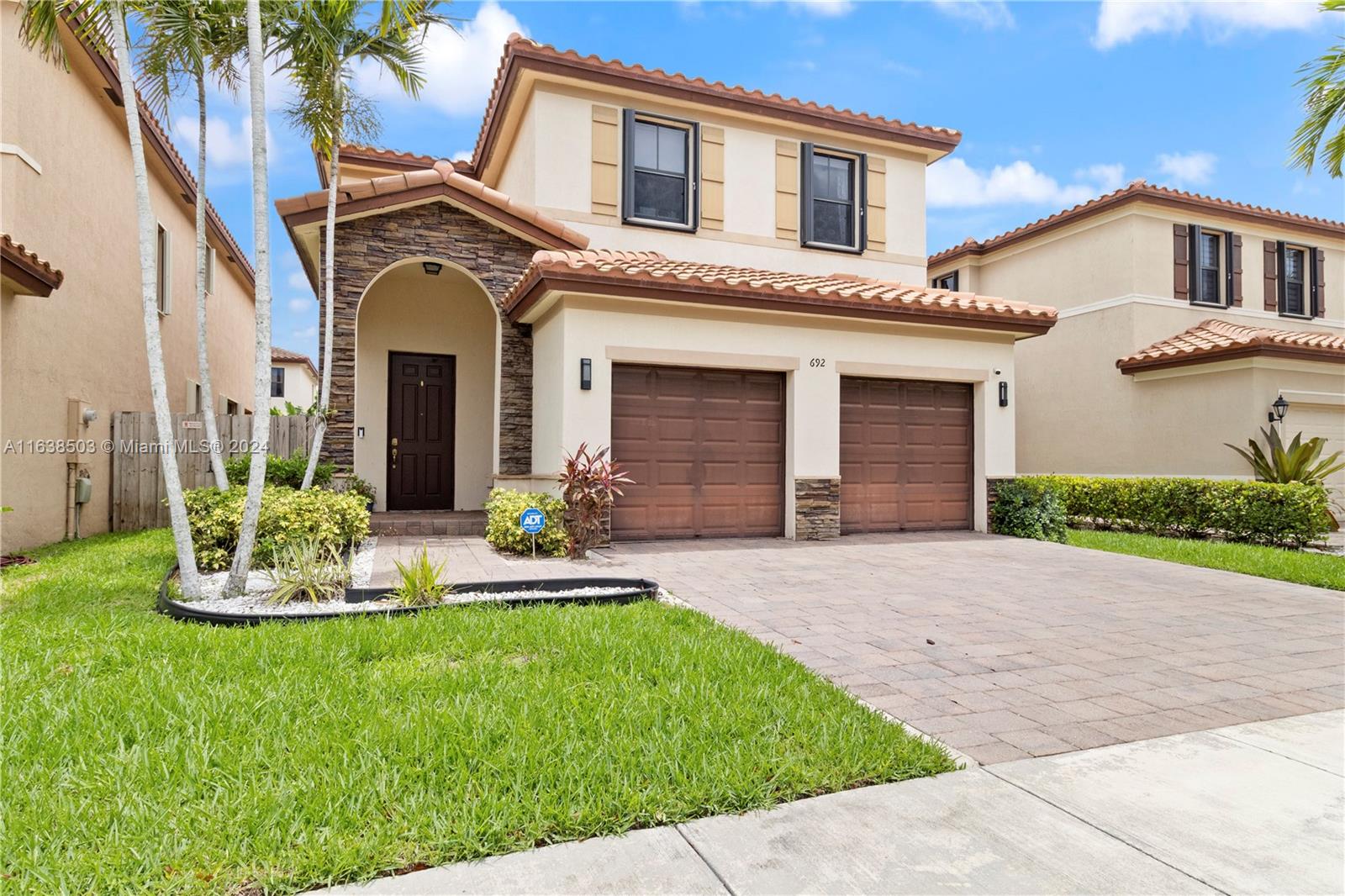 692 SE 35th Ave