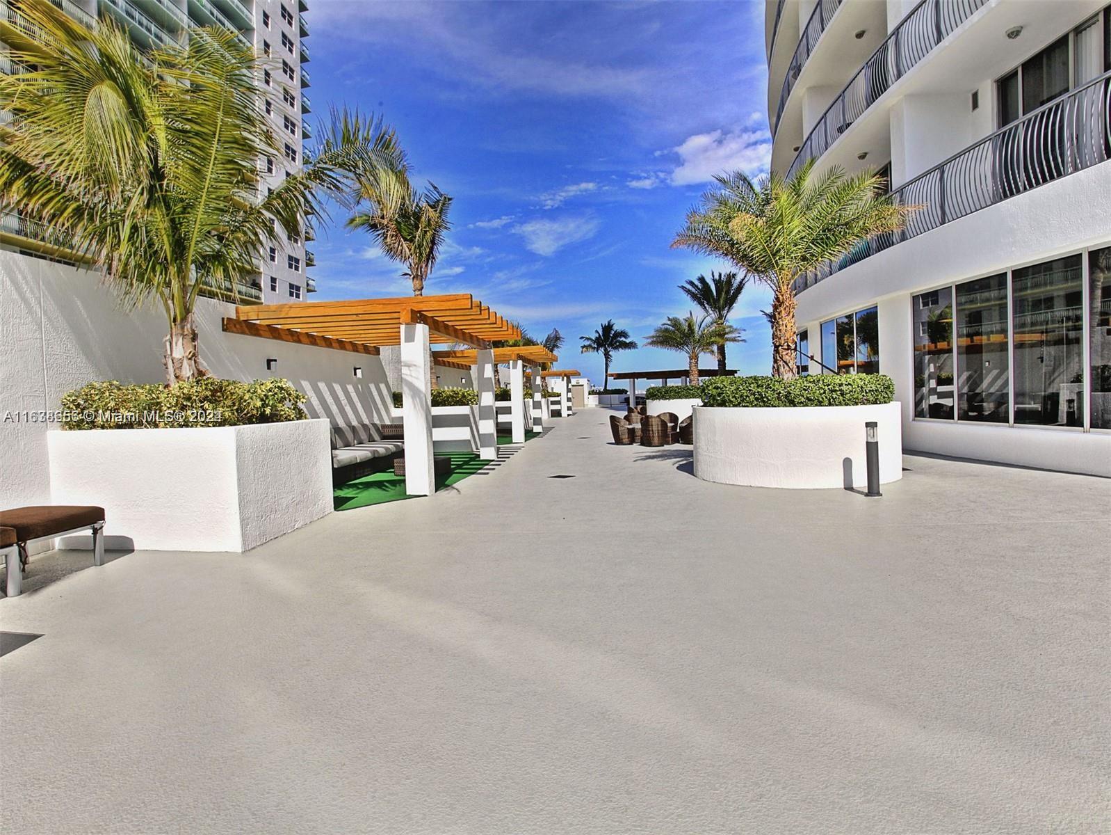 1750 N Bayshore Dr # 3801