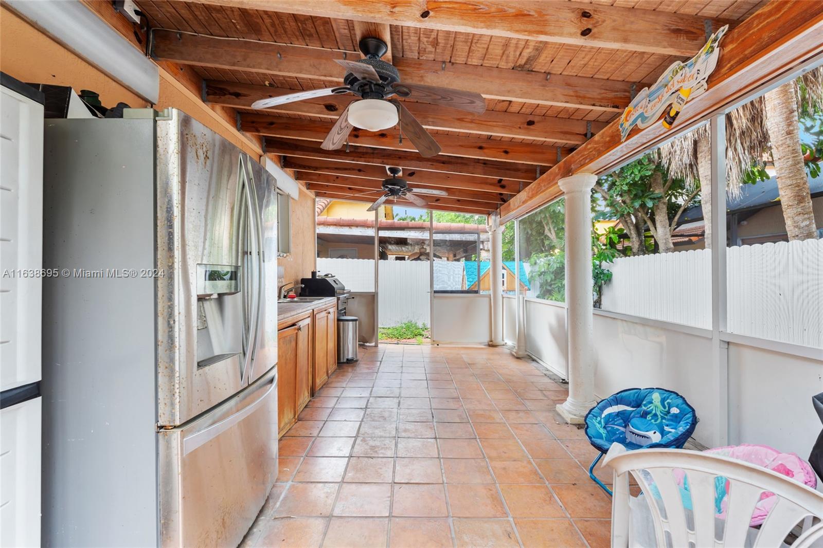 8313 NW 194th Ter