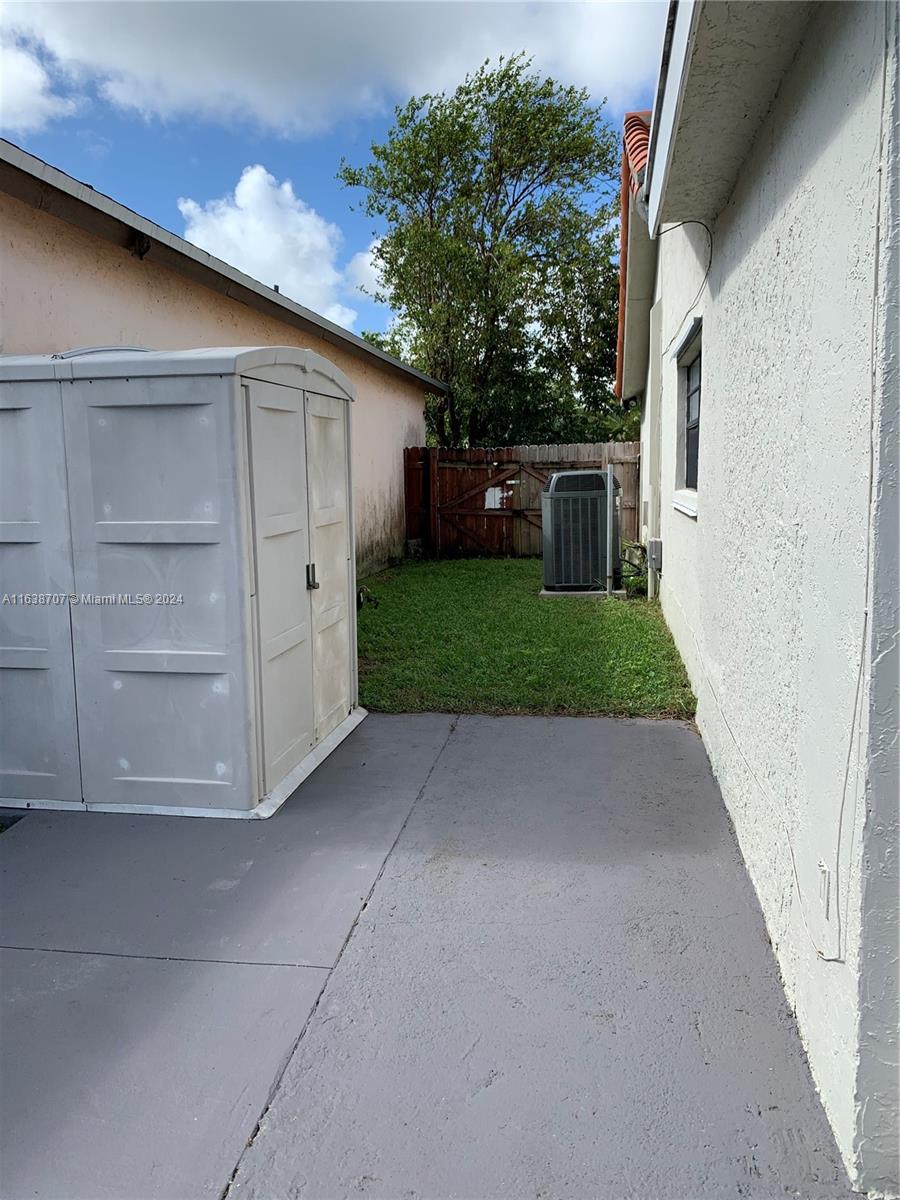 21115 SW 125th Ct Rd