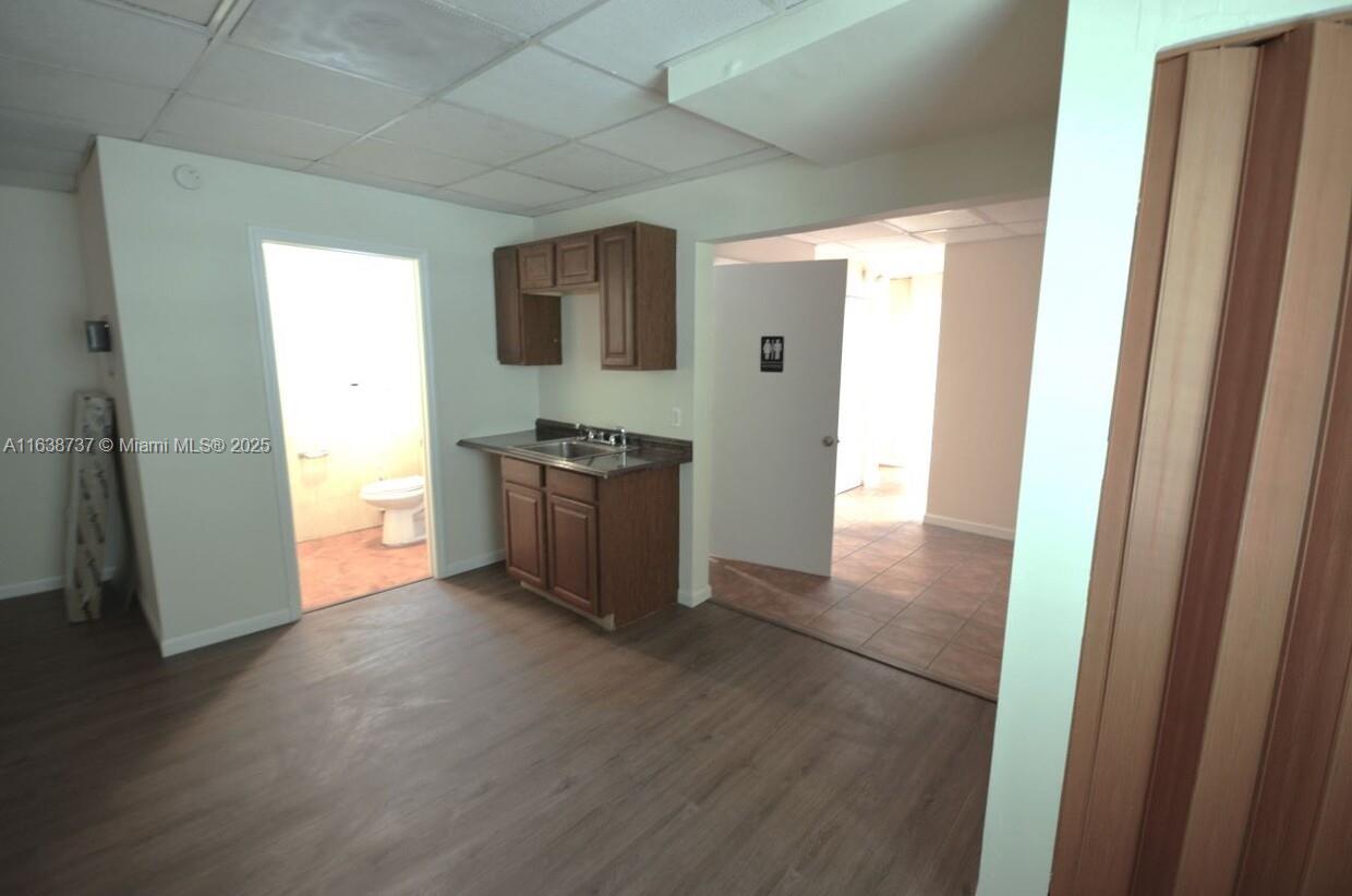 8411 Biscayne Blvd, Miami