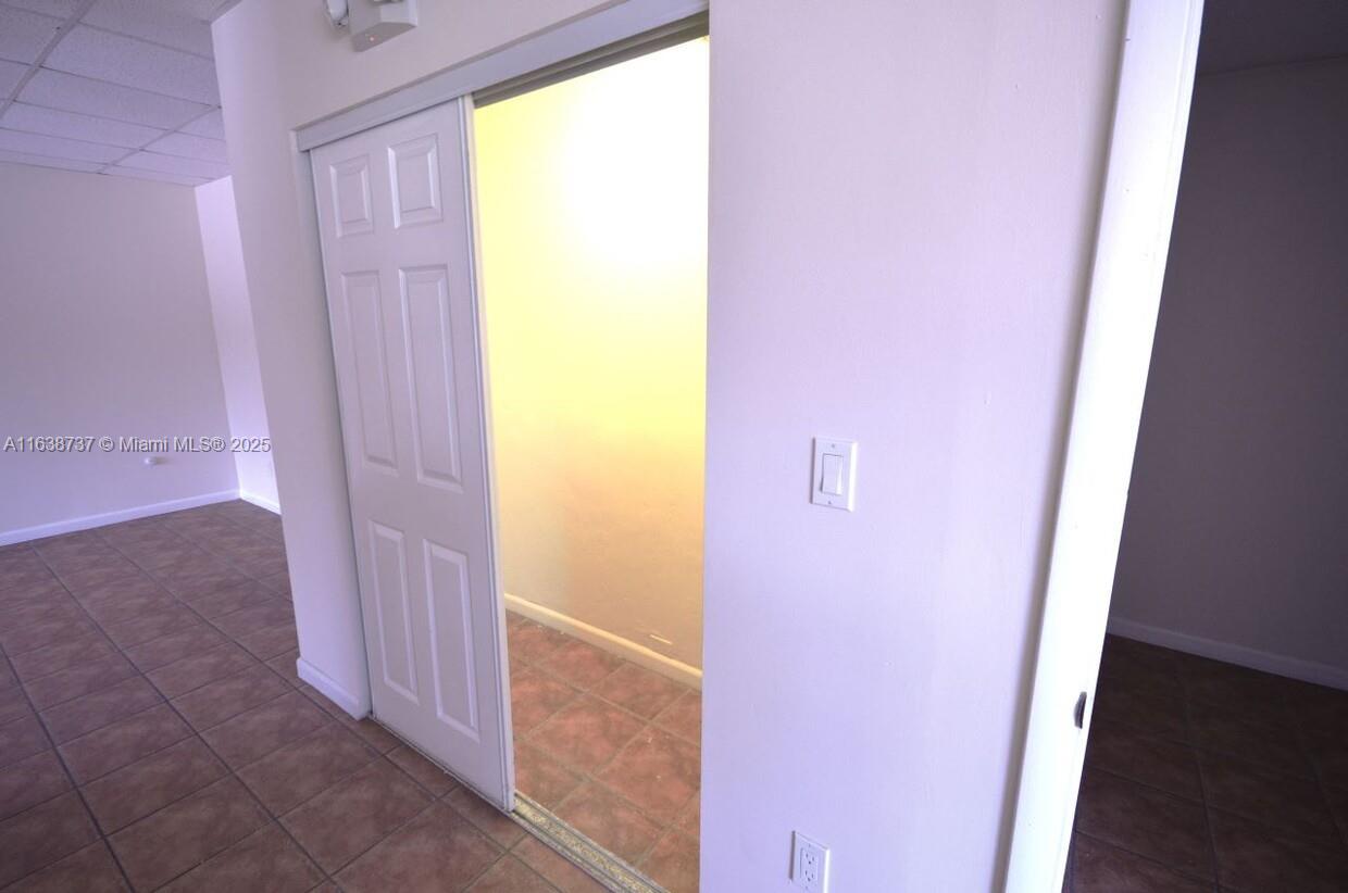 8411 Biscayne Blvd, Miami