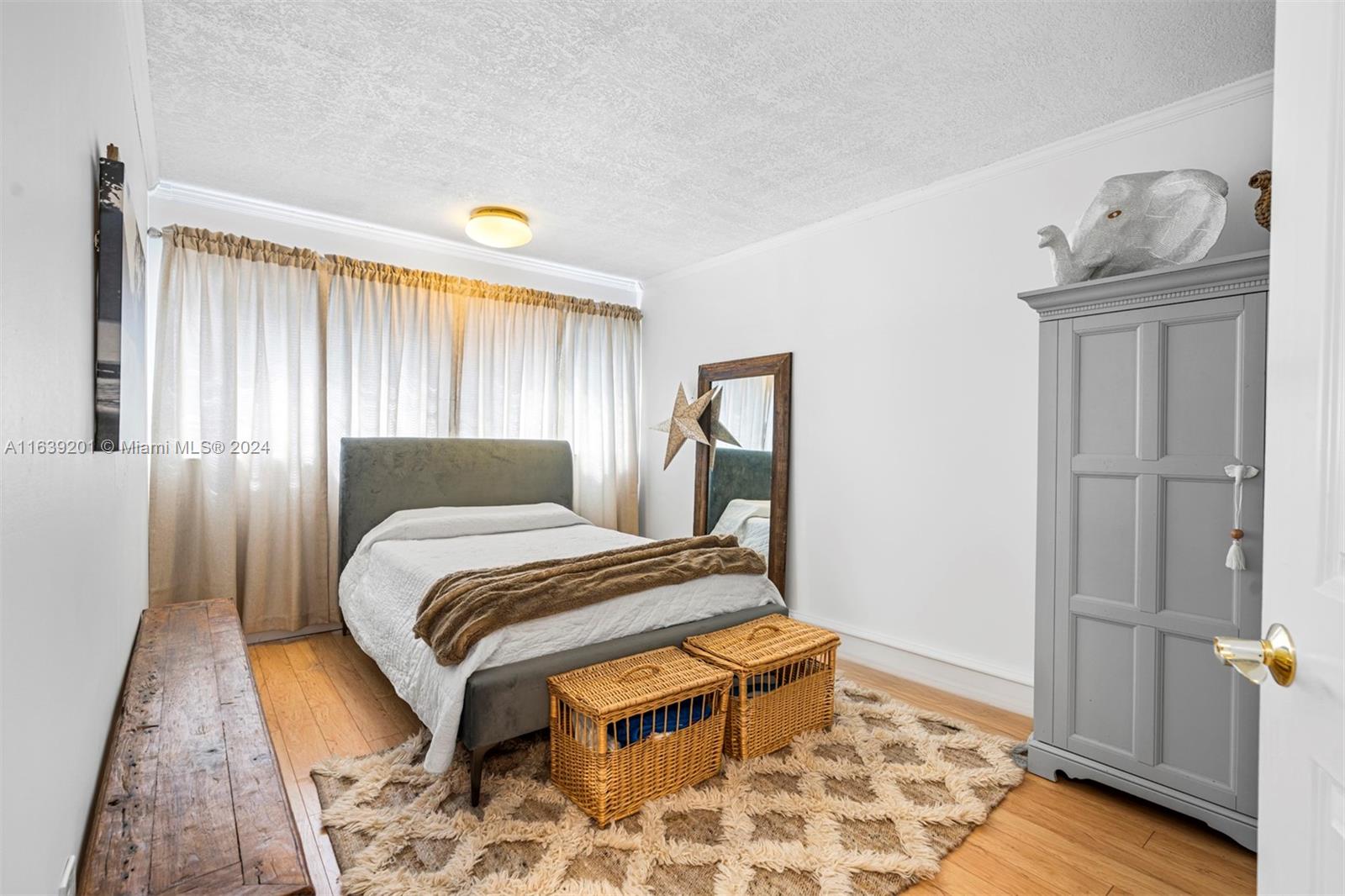 15495 N Miami Lakeway N # 4 Unit: 205-4