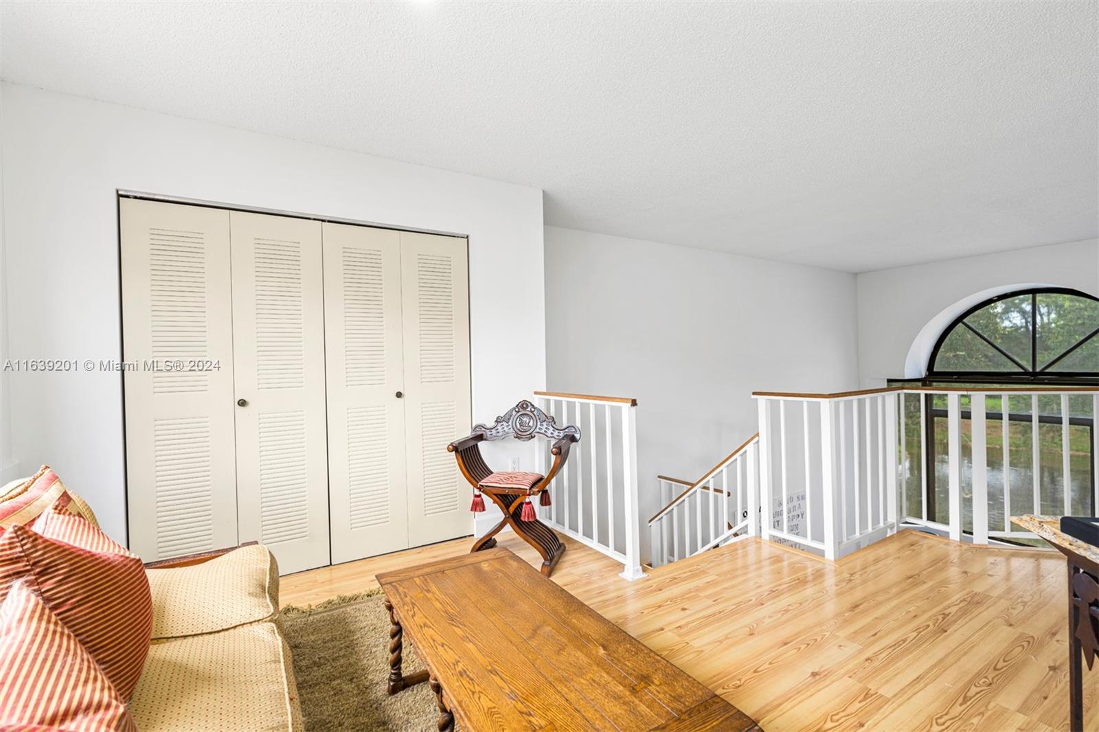 15495 N Miami Lakeway N # 4 Unit: 205-4