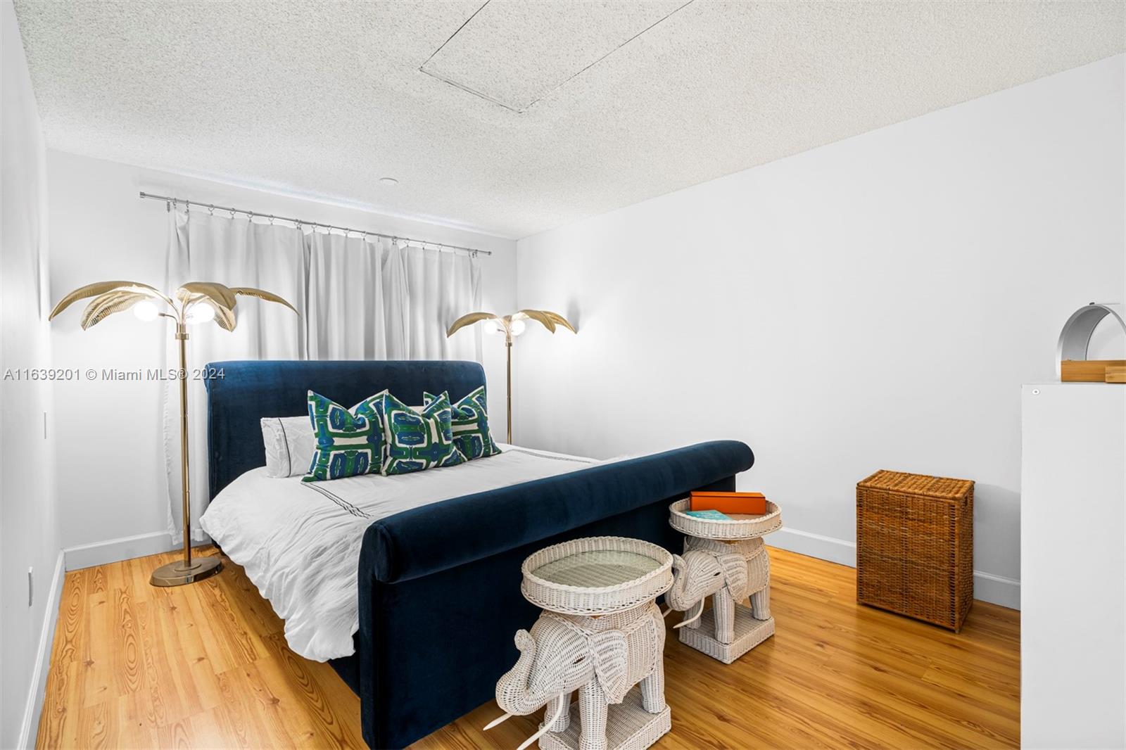15495 N Miami Lakeway N # 4 Unit: 205-4
