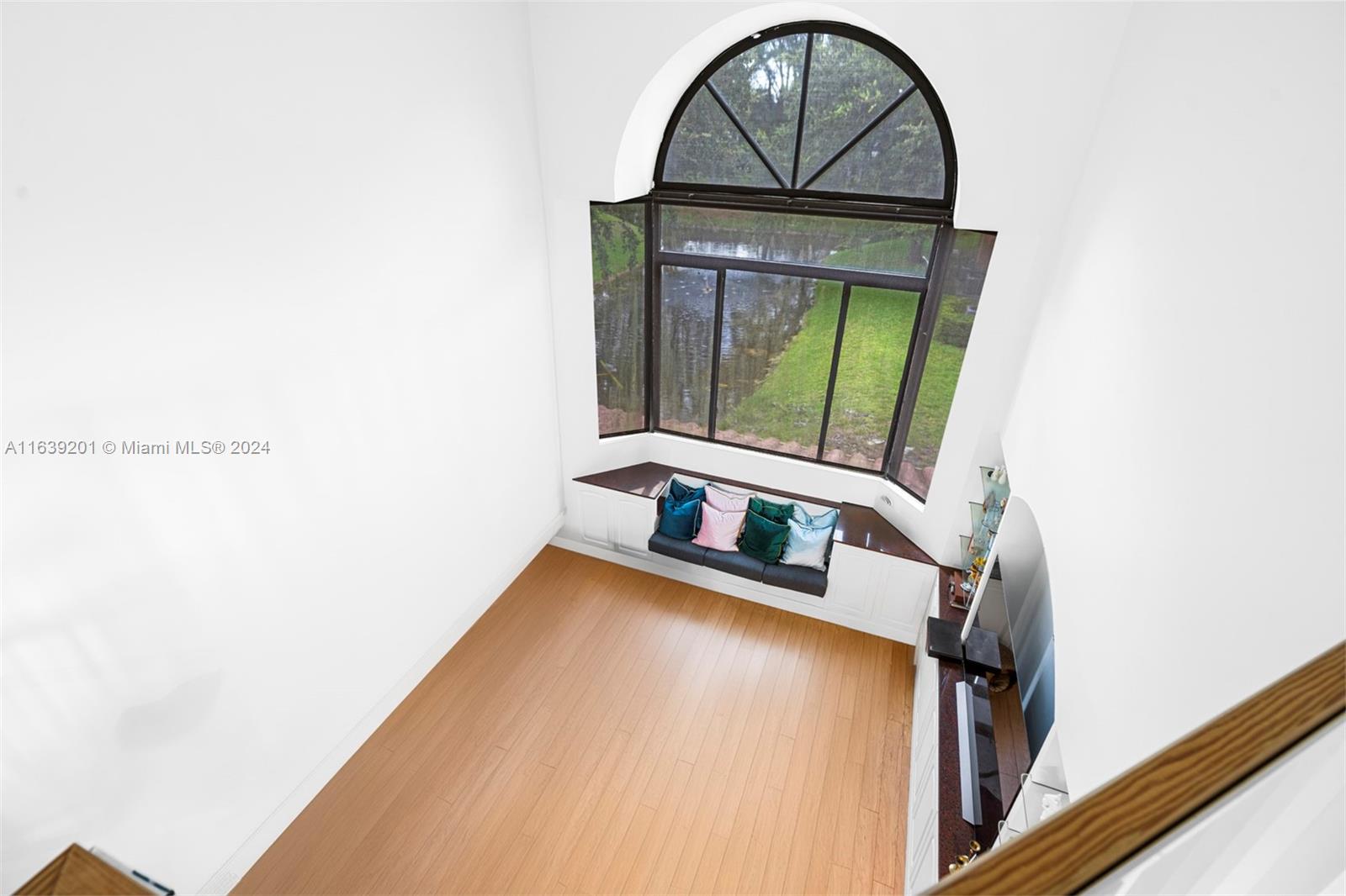 15495 N Miami Lakeway N # 4 Unit: 205-4
