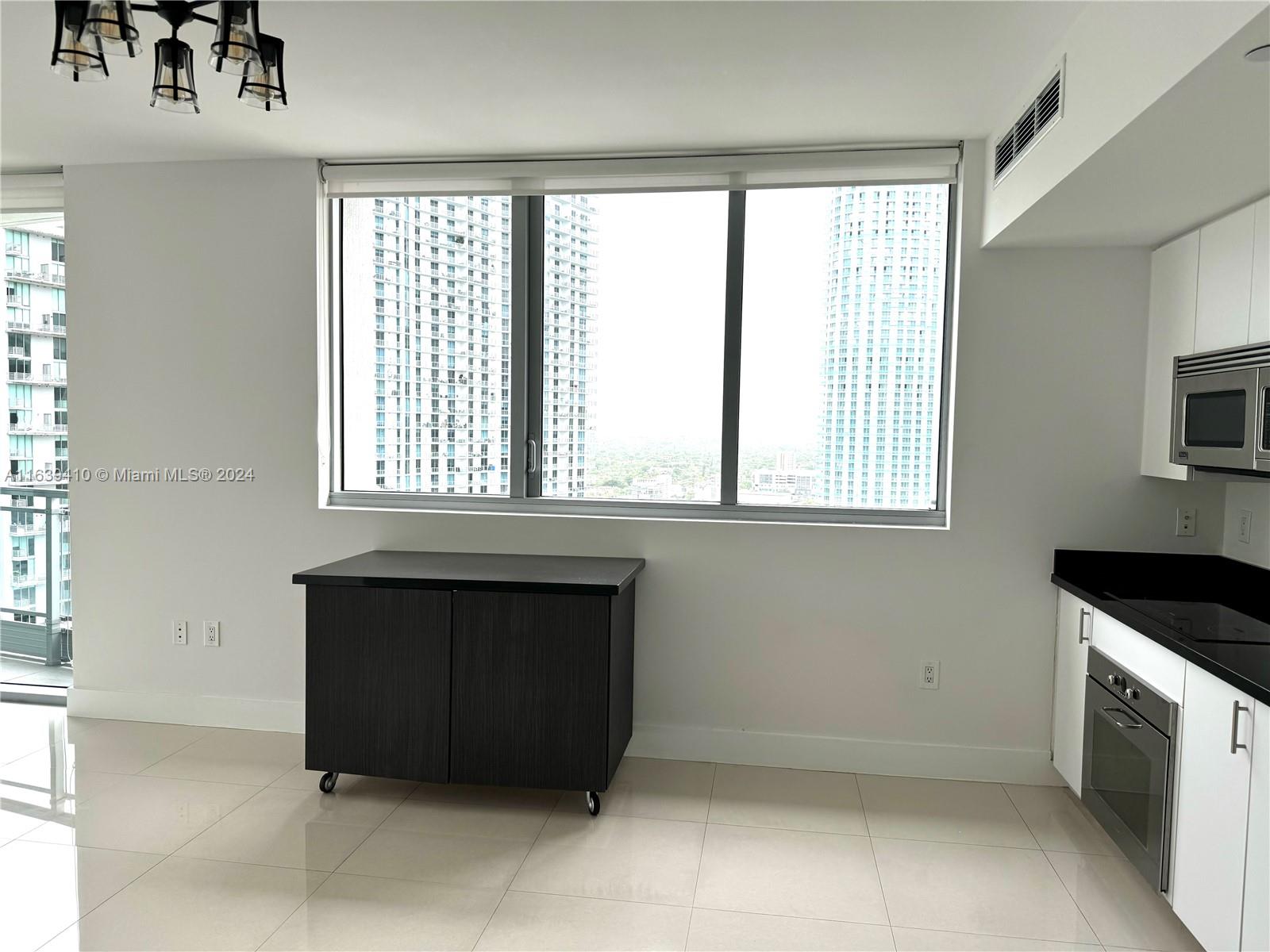 92 SW 3rd St # 2905