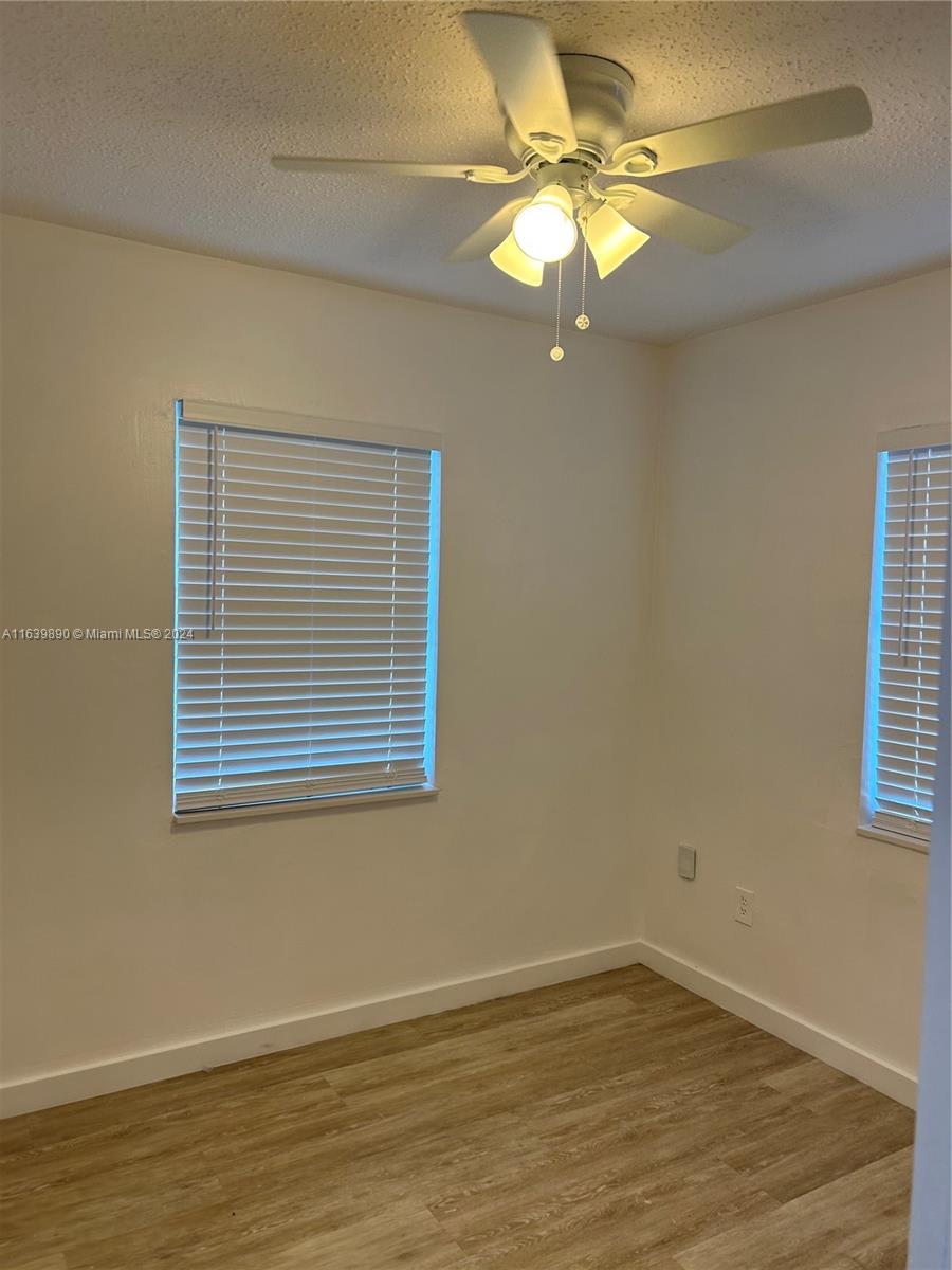 940 NW 134th St