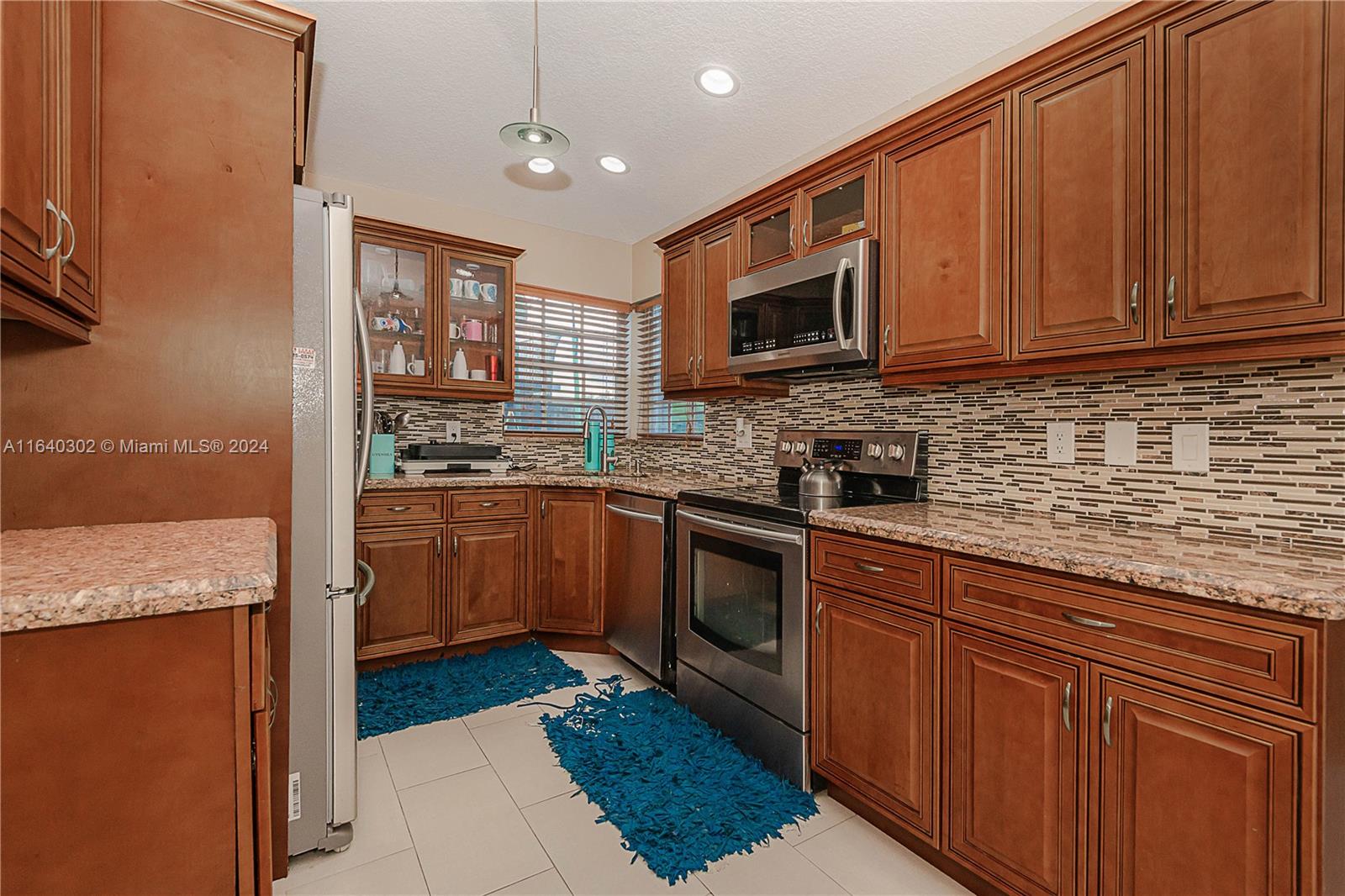 2600 NW 80th ave