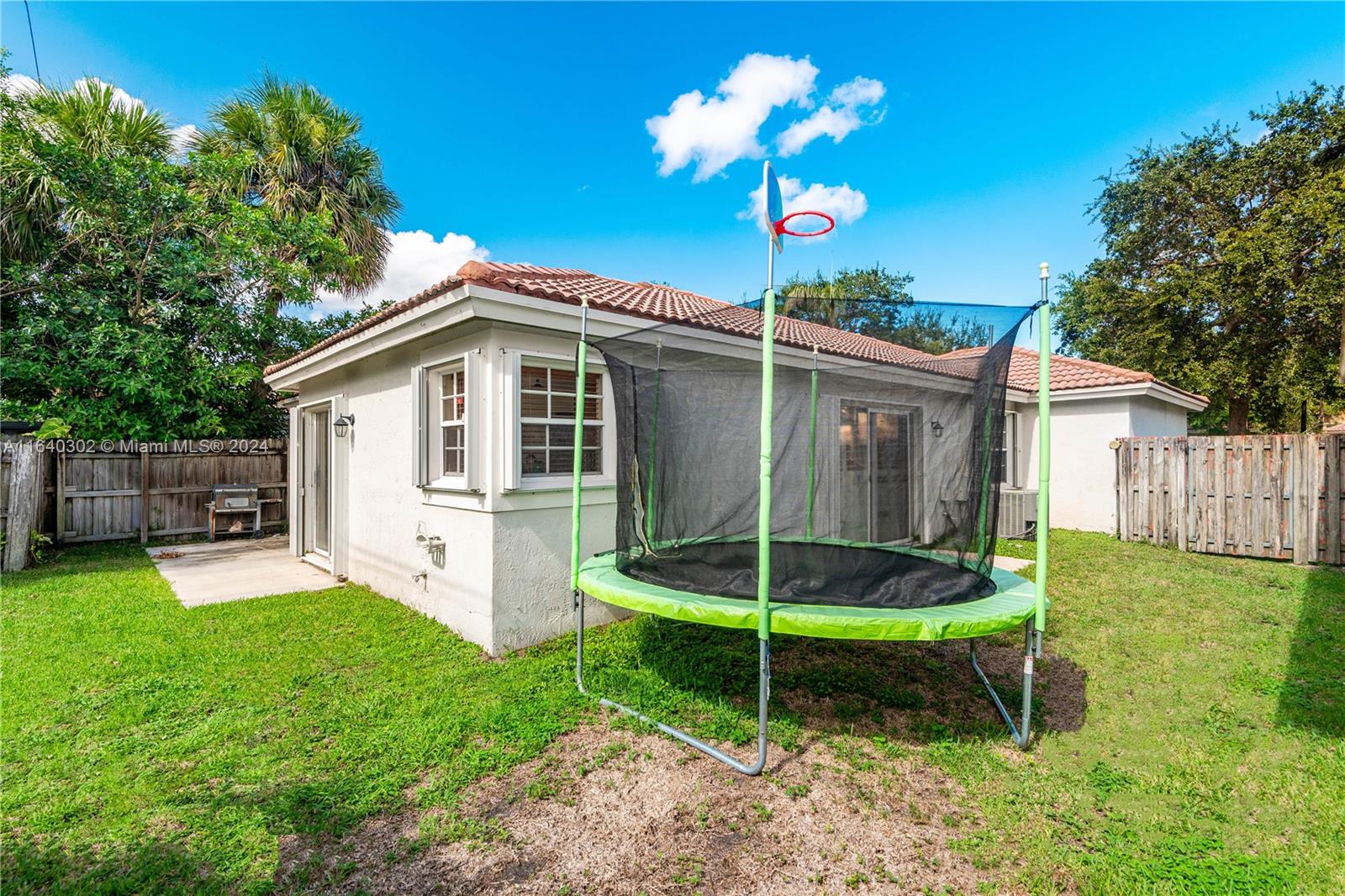2600 NW 80th ave