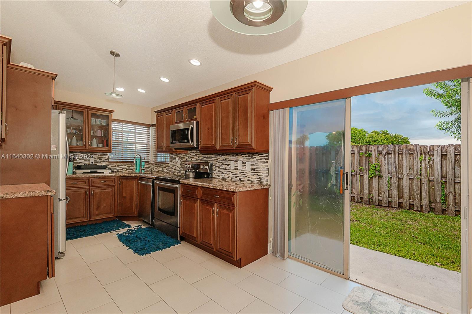 2600 NW 80th ave
