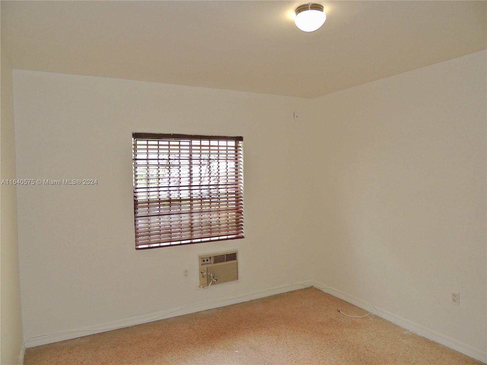 2243 Calais Dr # 3