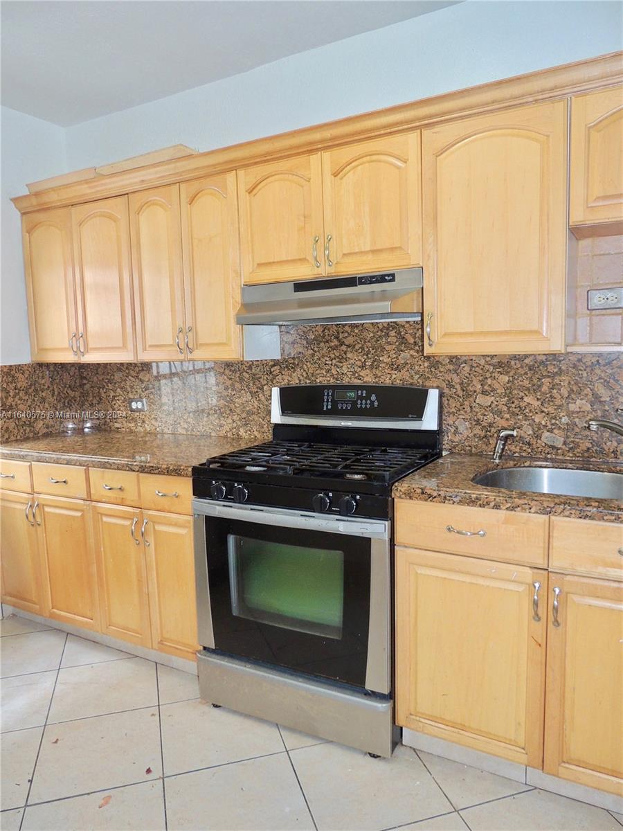 2243 Calais Dr # 3