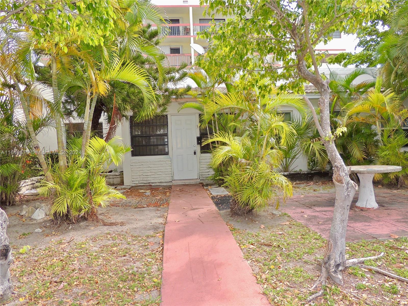 2243 Calais Dr # 3