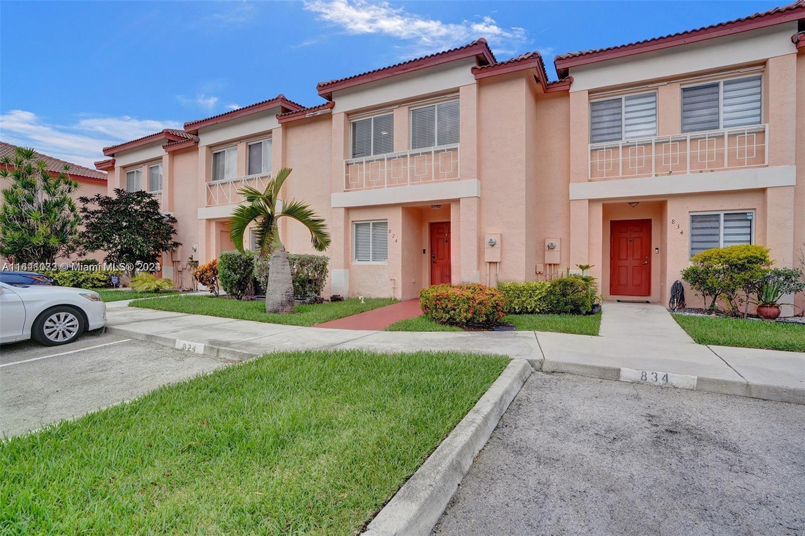 824 NW 208th Dr