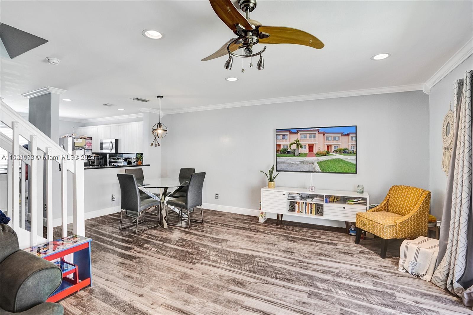 824 NW 208th Dr