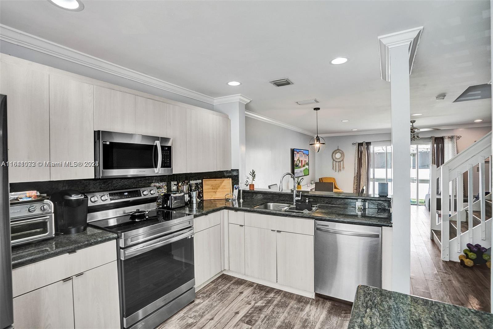 824 NW 208th Dr