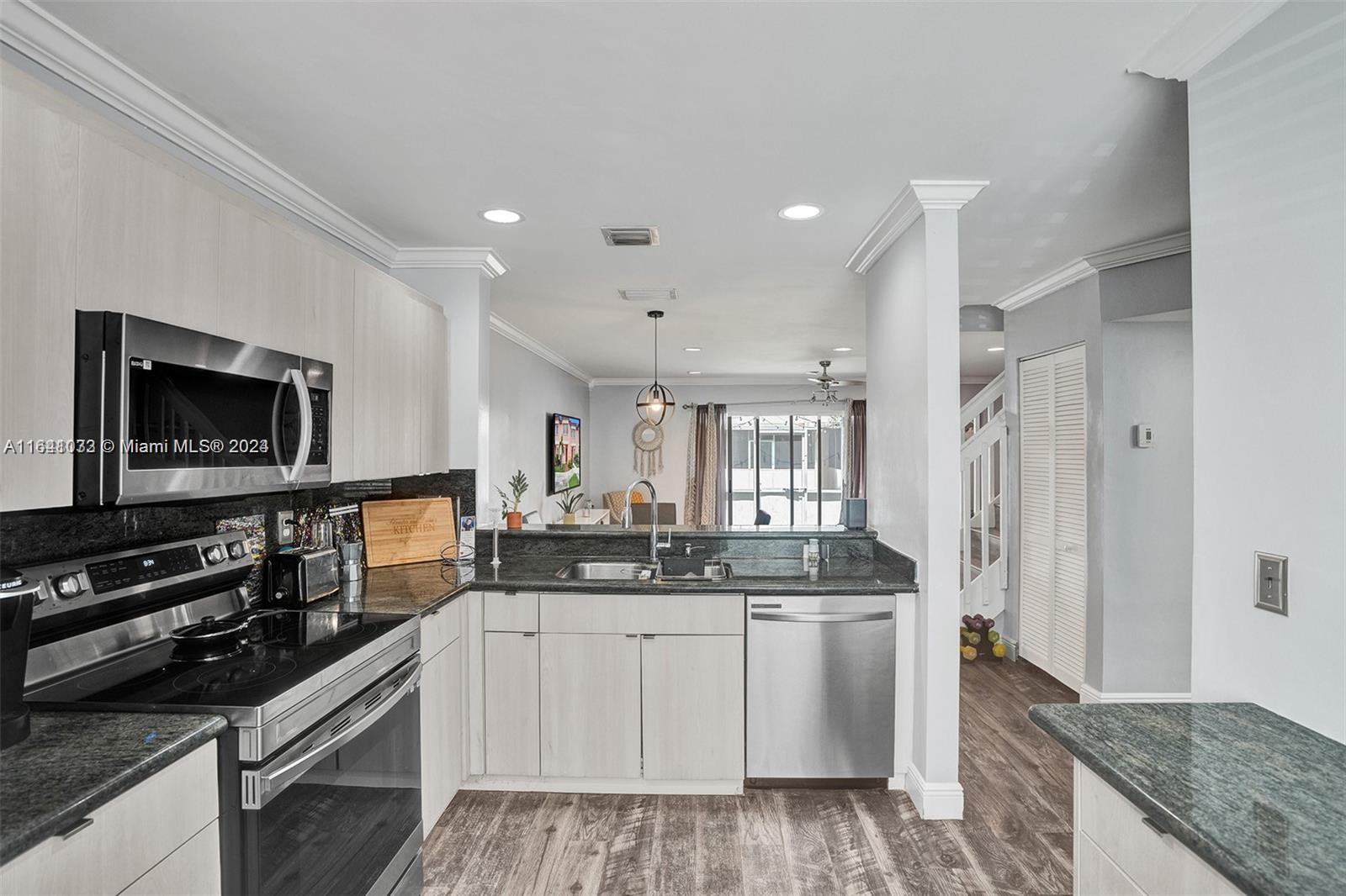 824 NW 208th Dr