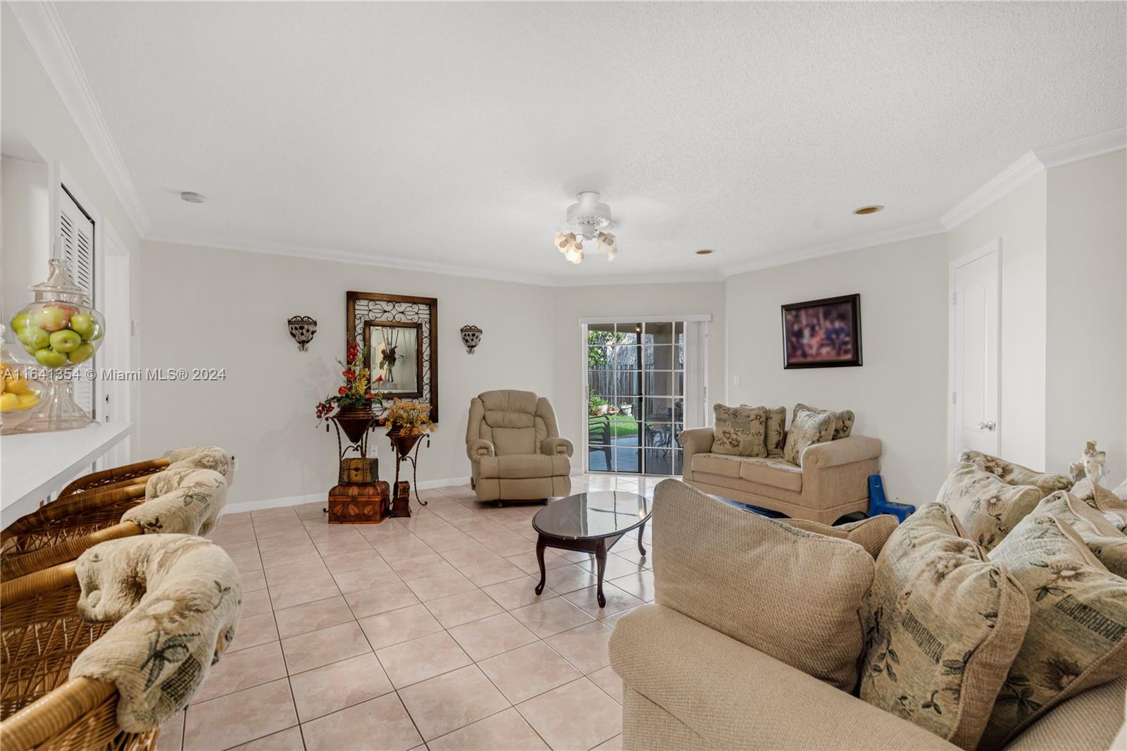 9044 SW 113th Ave