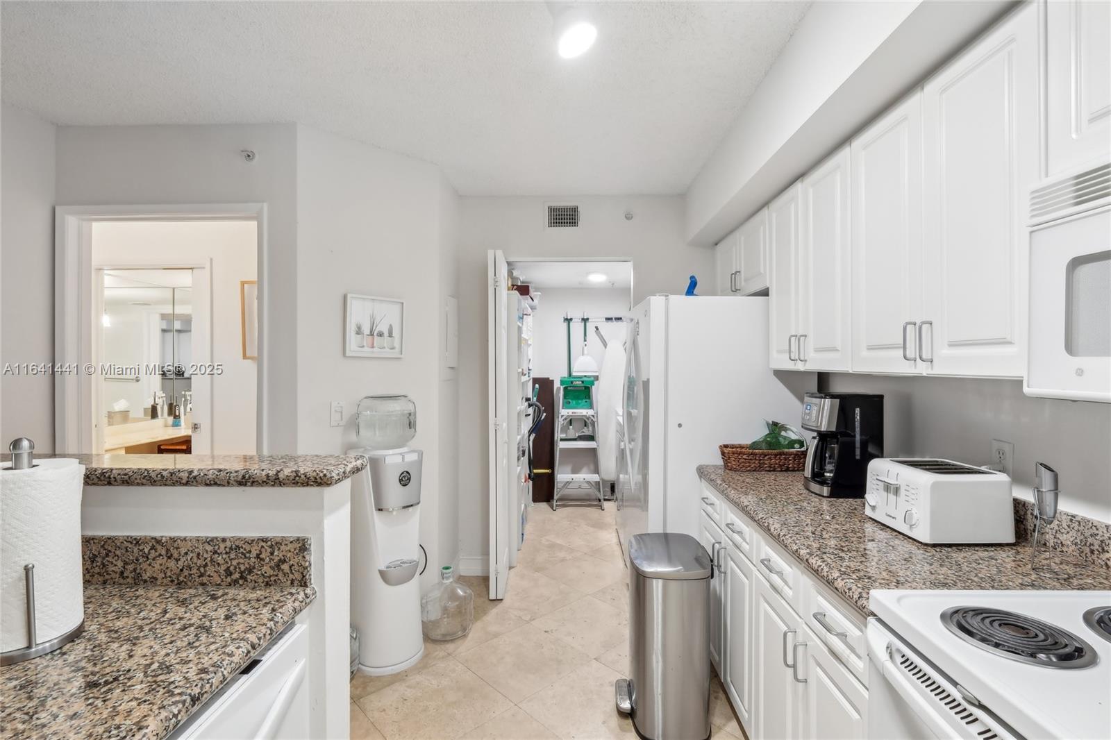 3594 S Ocean Blvd # 205