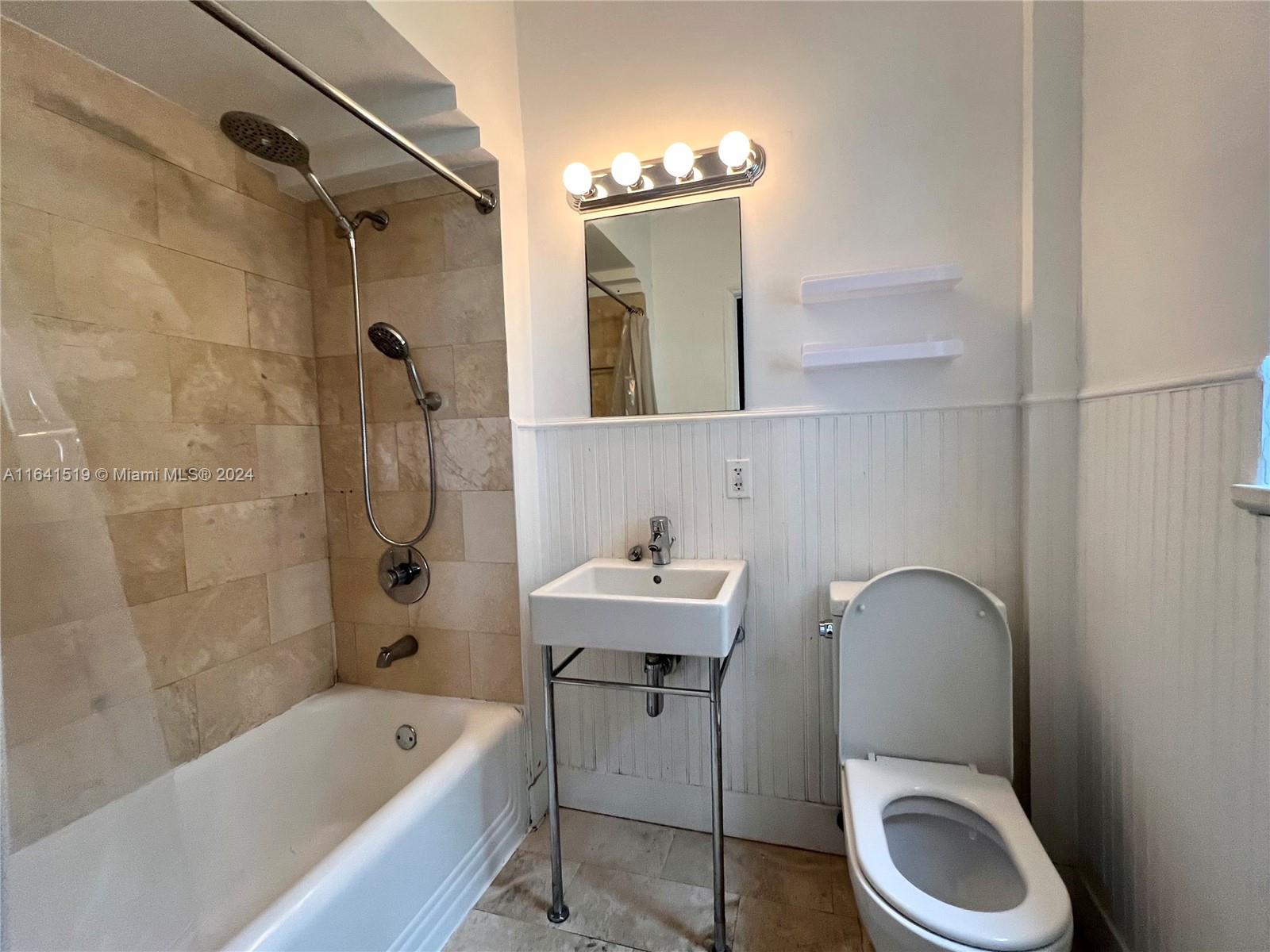 4035 N Meridian Ave # 306