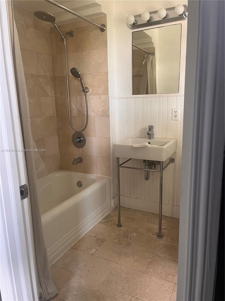 4035 N Meridian Ave # 306
