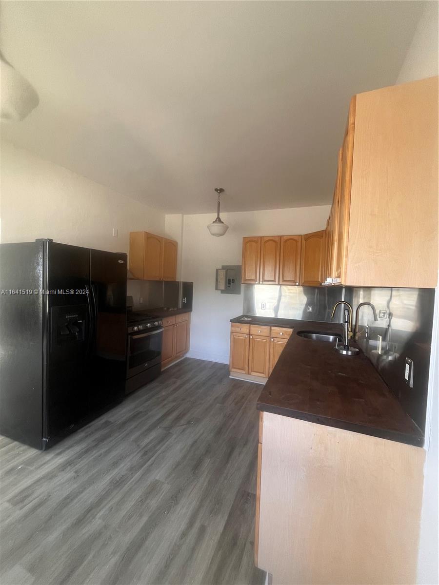 4035 N Meridian Ave # 306