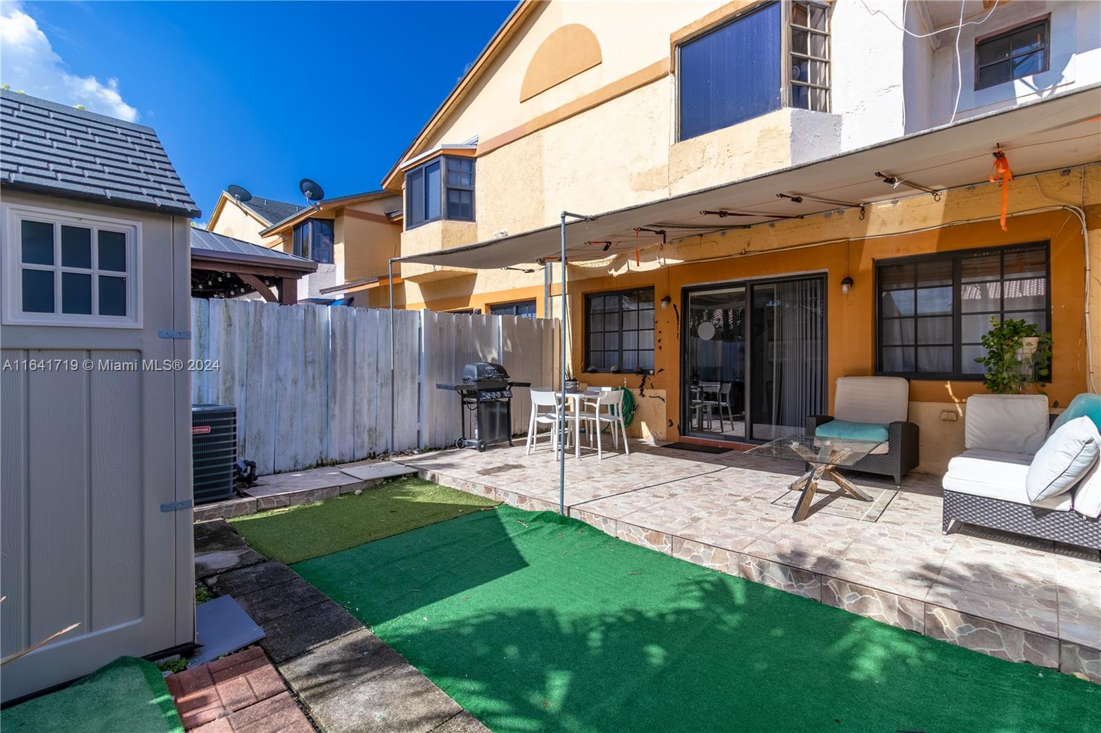 1535 SW 122nd Ave # 5 Unit: 3-5